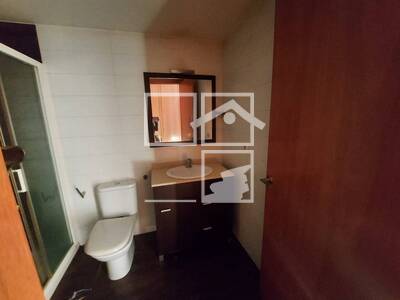 Local en Enric Prat de la Riba, Vic Barcelona