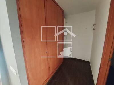 Local en Enric Prat de la Riba, Vic Barcelona