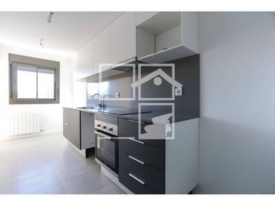 Inmueble en de la Serra, Barcelona