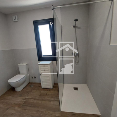 Local en c/ josep Tarradellas, 14, Llorenç del Penedès Tarragona