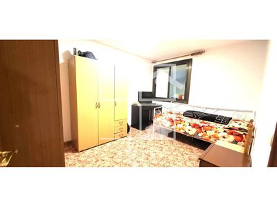 Local en Calle Dalmau    , Santa Coloma de Gramanet Barcelona