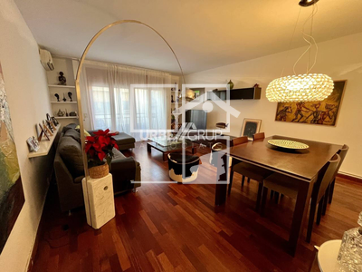 Local en Avenida Montserrat    2, Sant Esteve Sesrovires Barcelona